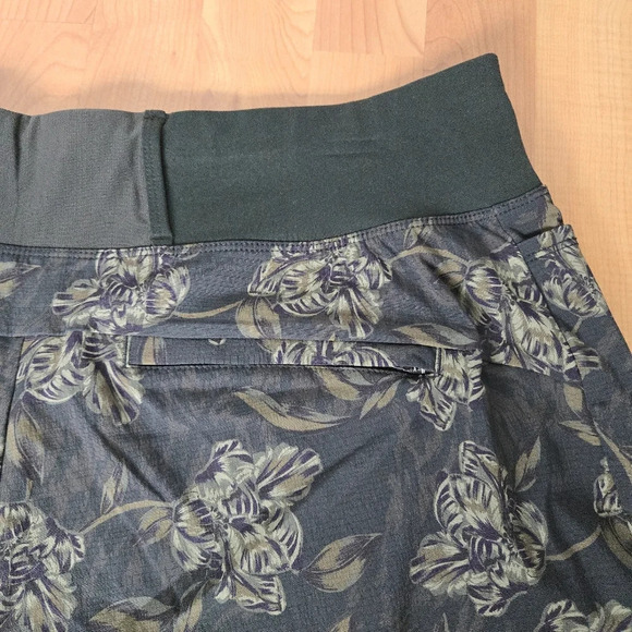 Athleta Trekkie Ripstop Shorts Women's 18 Hiking Running Camping Vacation Summer - Picture 7 of 12